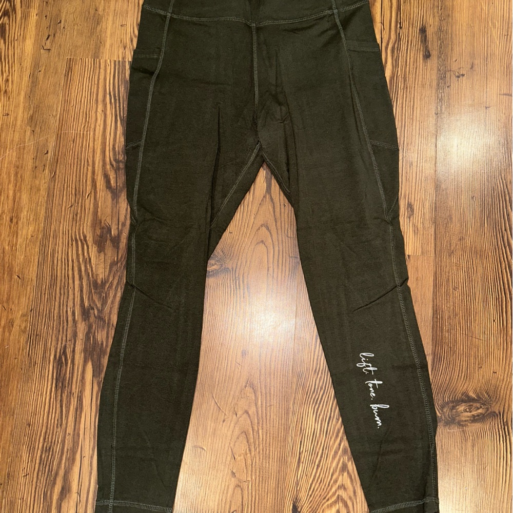 BOODY green leggings PURE BARRE LTB. Size large